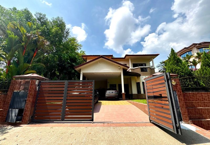 Putra Hill Residency