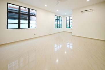 Bukit Suria Garden Village