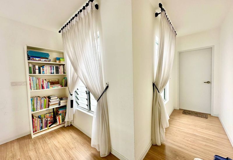 Parkfield Residences, Tropicana Heights