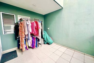 Parkfield Residences, Tropicana Heights