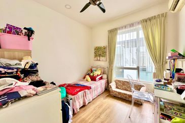 Parkfield Residences, Tropicana Heights