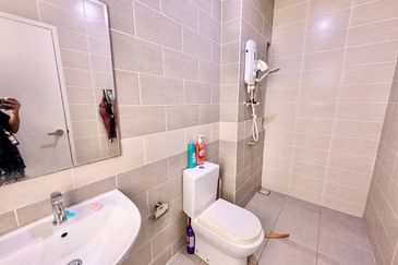 Parkfield Residences, Tropicana Heights