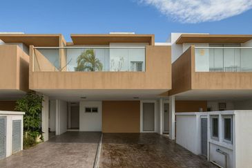 Casa Bluebell @ Cybersouth