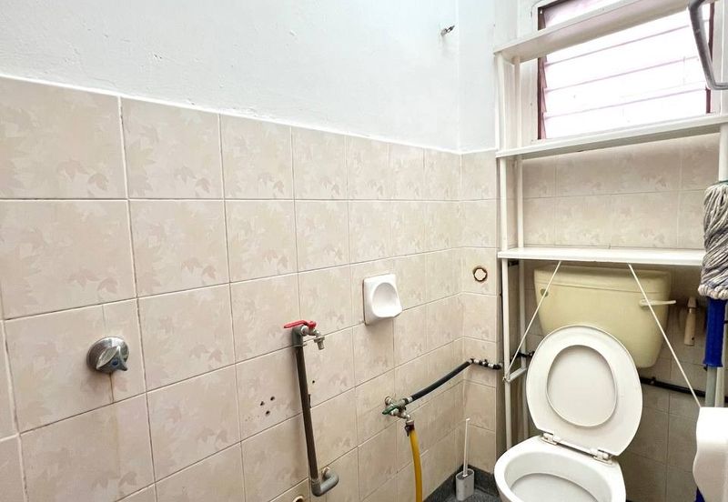 Taman Pinggiran Putra