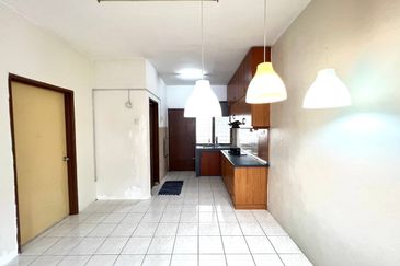 Taman Pinggiran Putra