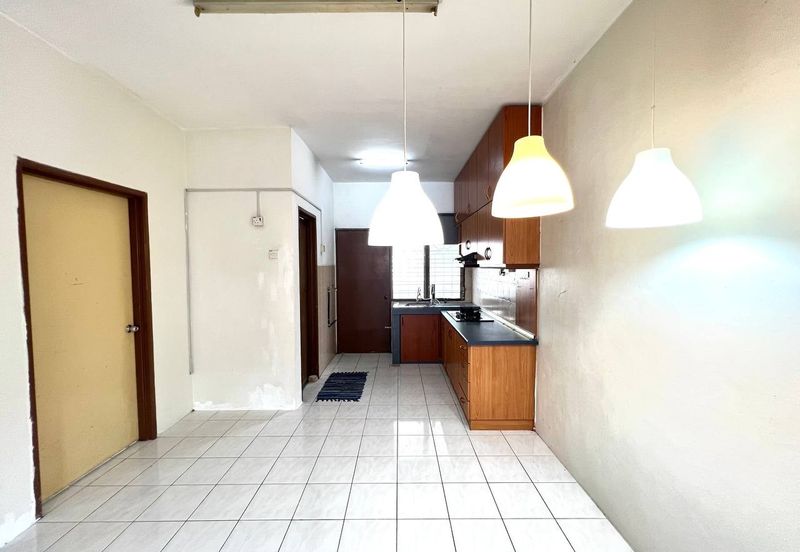 Taman Pinggiran Putra