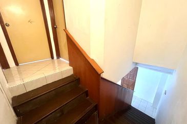 Taman Pinggiran Putra