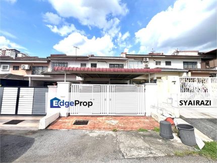 RENOVATED Double Storey Terrace Taman Pinggiran Putra, Seri Kembangan, Selangor, Seri Kembangan