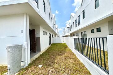 Elmina Green The Eighth @ City of Elmina