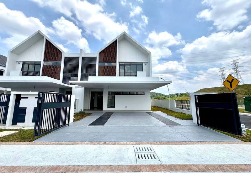 Elmina Green The Eighth @ City of Elmina