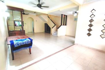 Bandar Tun Hussein Onn