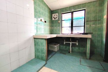 Bandar Tun Hussein Onn