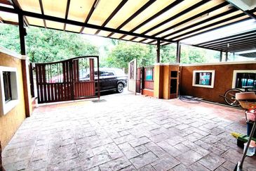 Bandar Tun Hussein Onn