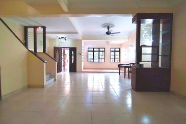 Bandar Tun Hussein Onn