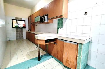 Bandar Tun Hussein Onn