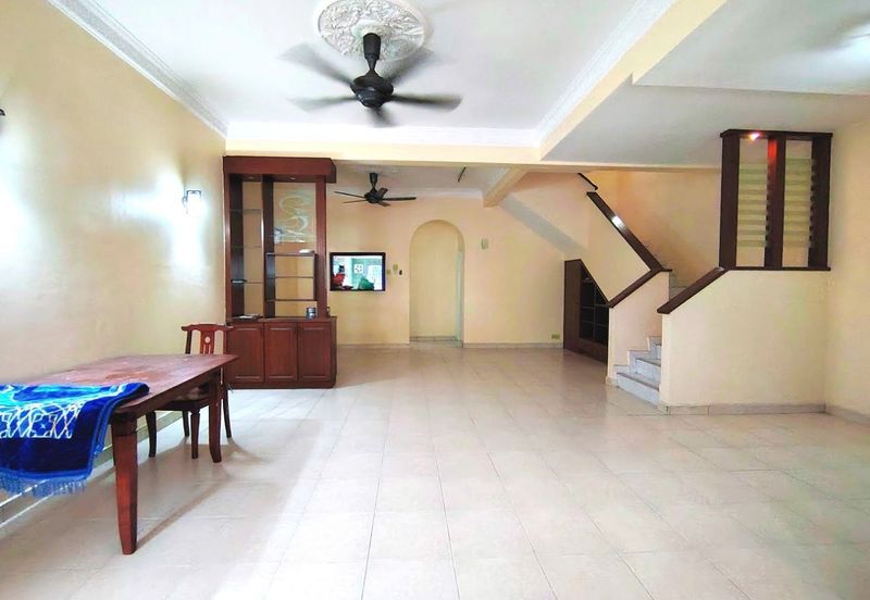 Bandar Tun Hussein Onn