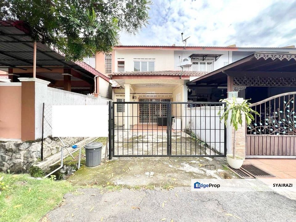 Double Storey Terrace Seksyen 6, Bandar Rinching, Semenyih, Selangor, Semenyih