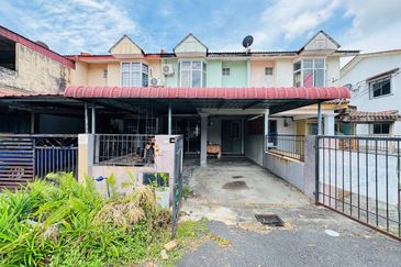 Taman Dahlia, Sepang