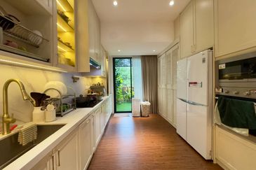 Isle of Botanica, Setia Eco Glades