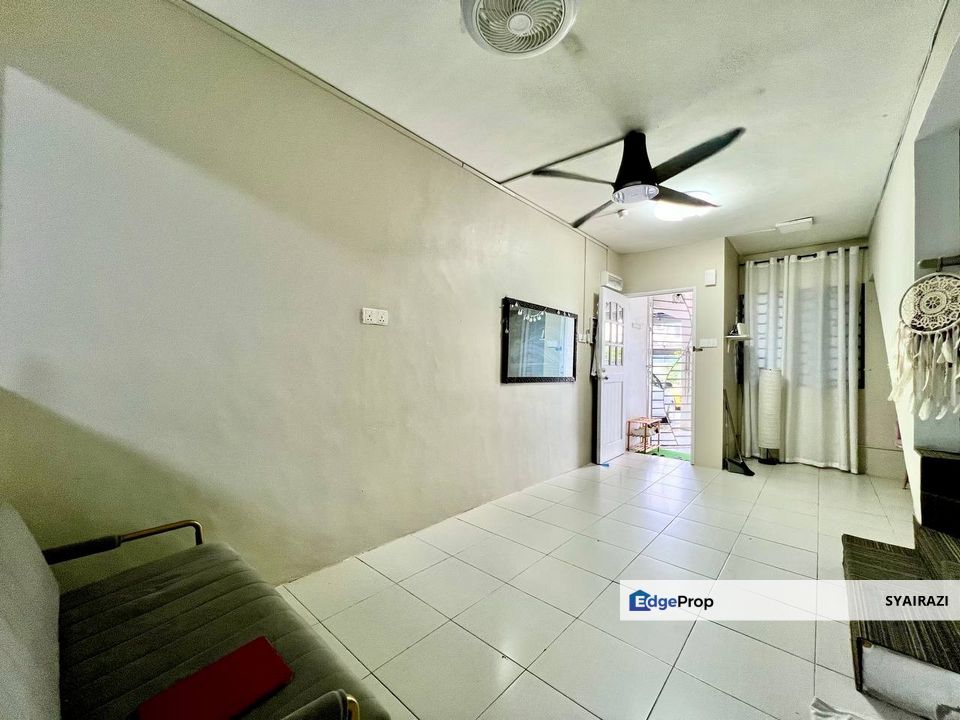 3 Storey Townhouse Taman Saujana Palma, Kajang, Selangor, Kajang