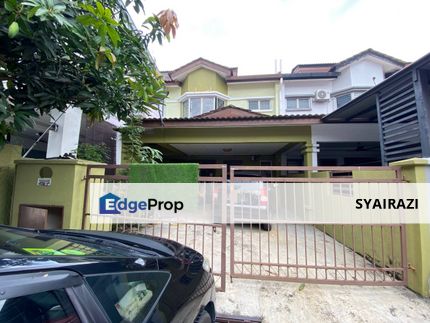 Double Storey House Seksyen 8, Bandar Baru Bangi, Selangor, Bangi