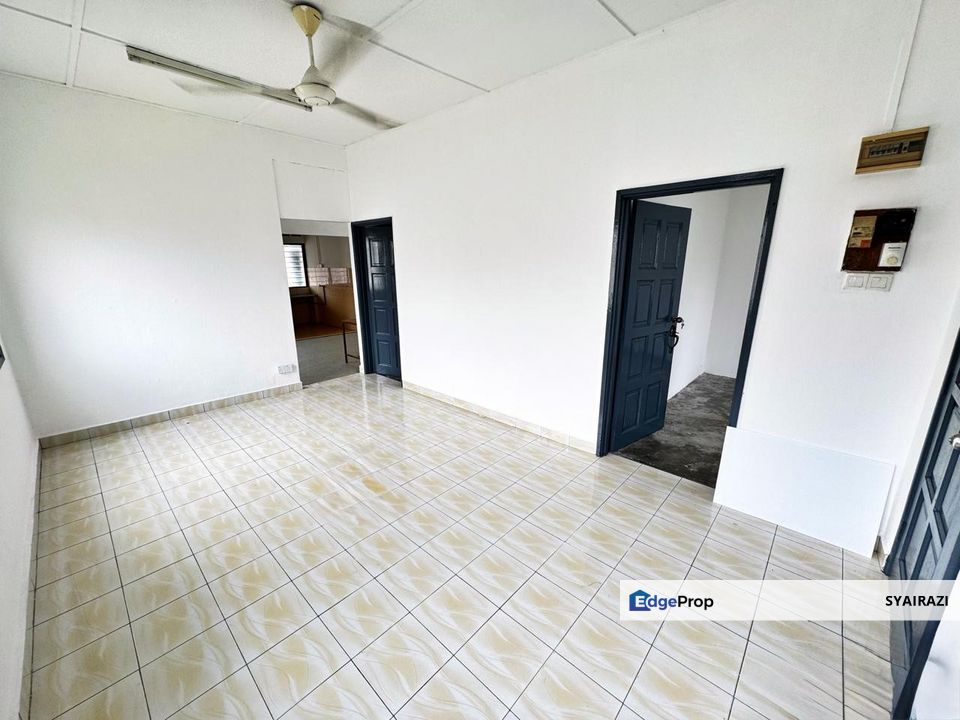 END LOT Single Storey Terrace Seksyen 1, Bandar Baru Bangi, Selangor, Bangi
