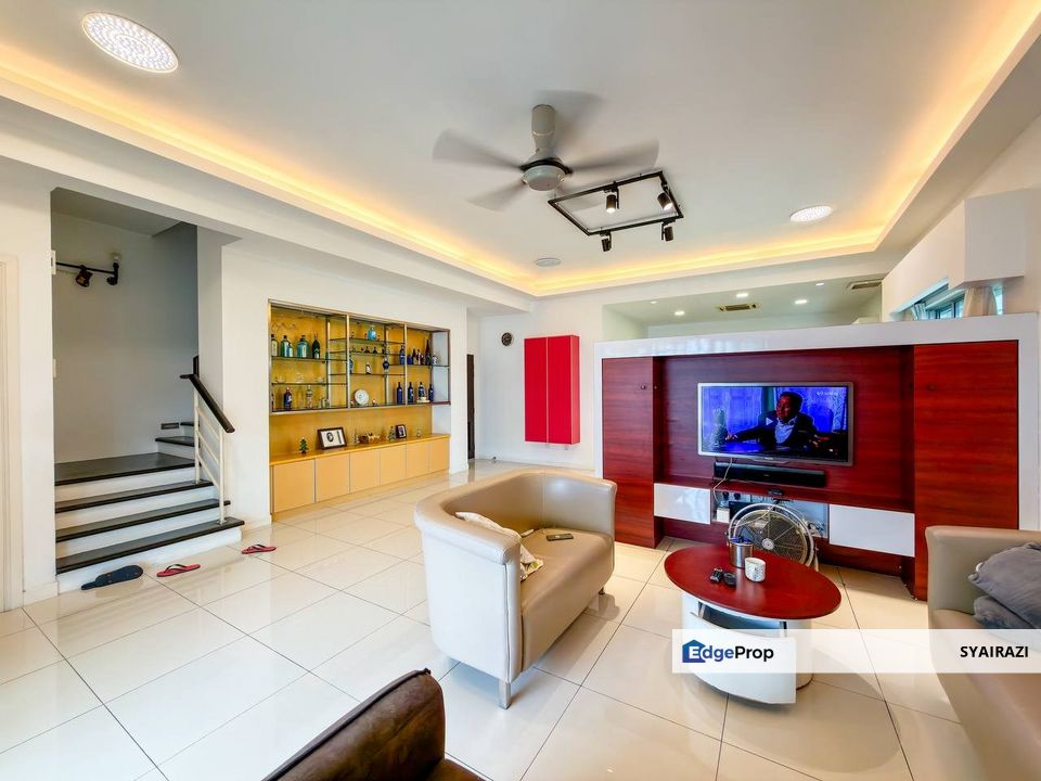 Double Storey Semi-D Taman Saujana Emas, Kajang, Selangor, Kajang