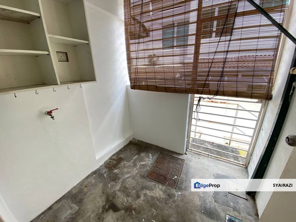 Double Storey Terrace Nadayu 92, Kajang, Selangor, Semenyih