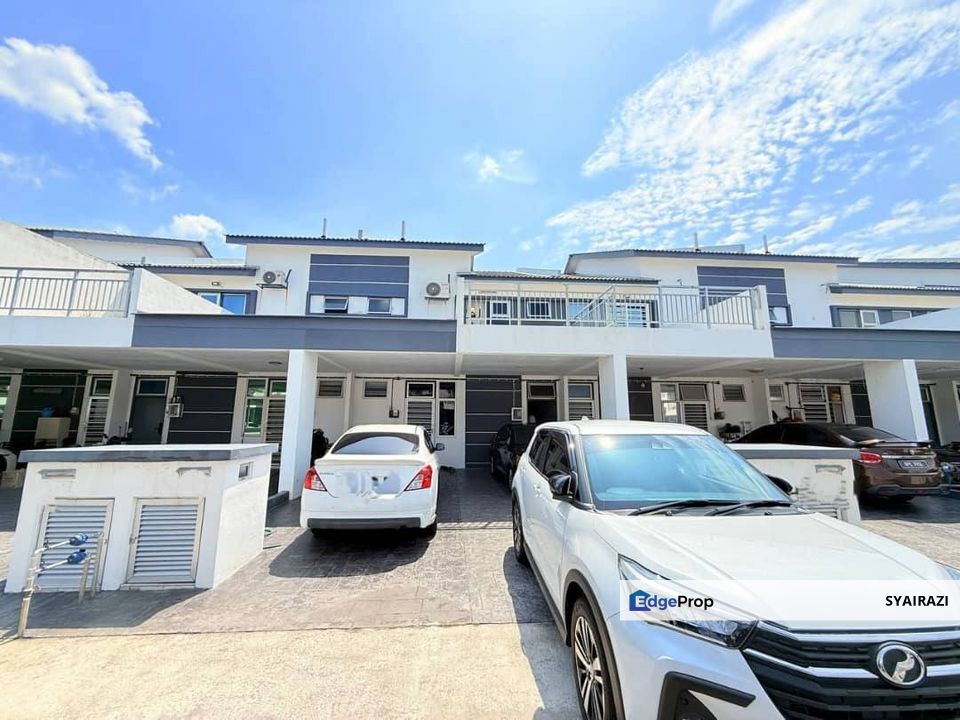 (UPPER UNIT) Kita Bayu Townhouse, Cybersouth, Dengkil, Selangor, Dengkil