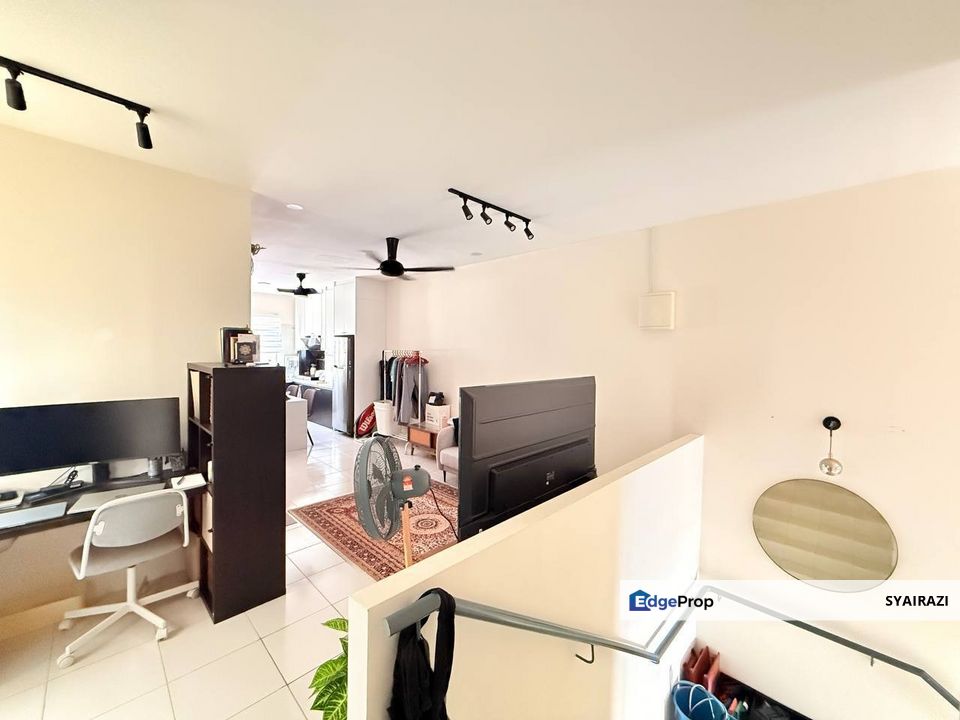 (UPPER UNIT) Kita Bayu Townhouse, Cybersouth, Dengkil, Selangor, Dengkil