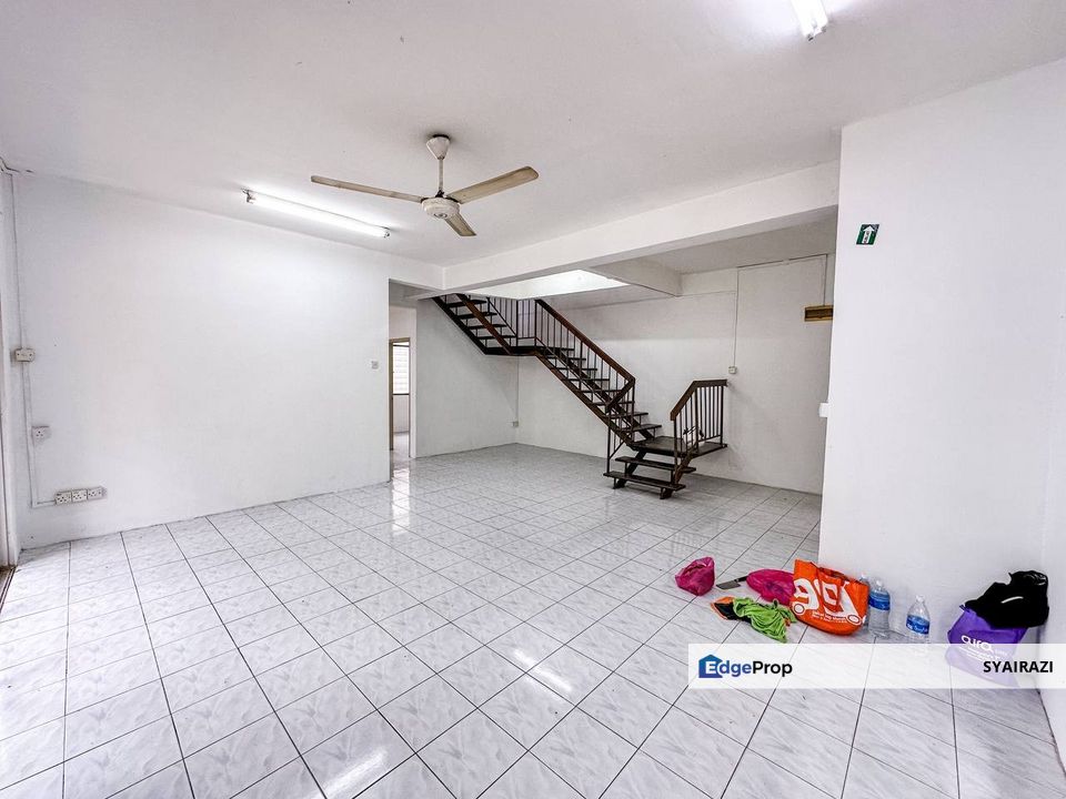 🔥CORNER LOT Double Storey Terrace LEP 5, Taman Lestari Putra, Seri Kembangan, Selangor, Seri Kembangan