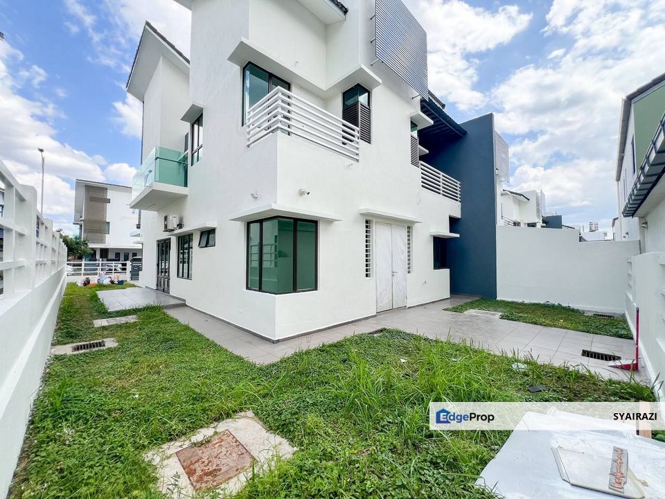Double Storey Semi-D Taman D'Ramal Prima, Sungai Ramal, Kajang, Selangor, Kajang