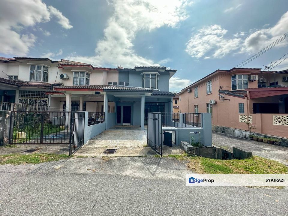 END LOT Double Storey Terrace Taman Dahlia, Bandar Baru Salak Tinggi, Sepang, Selangor, Sepang