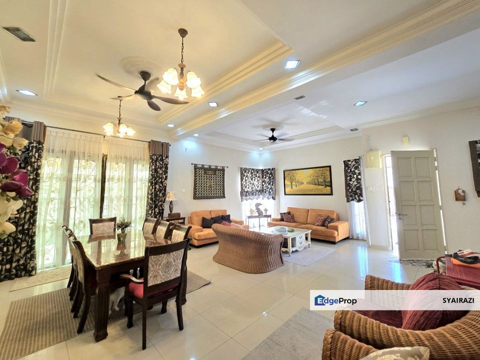 Double Storey Semi-D Taman Impian Makmur, Saujana Impian, Kajang, Selangor, Kajang