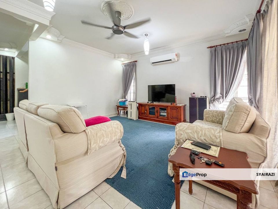 Double Storey Semi-D Laman 2, Bandar Seri Putra, Bangi, Selangor, Bangi