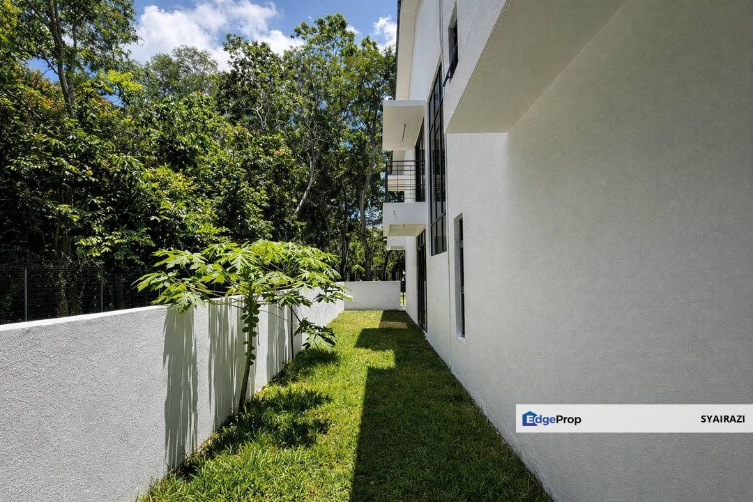 CORNER LOT Double Storey Terrace Summerglades @ Perdana Lakeview West, Cyberjaya, Selangor, Cyberjaya