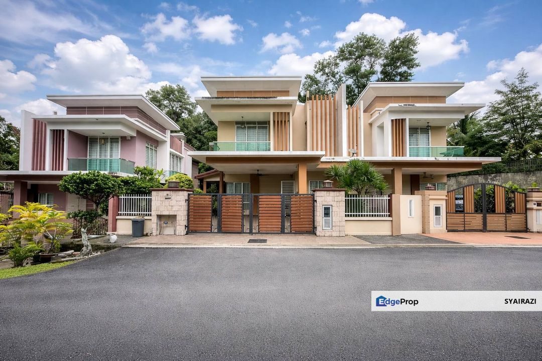 Double Storey Semi-D Taman Impian Makmur, Saujana Impian, Kajang, Selangor, Kajang