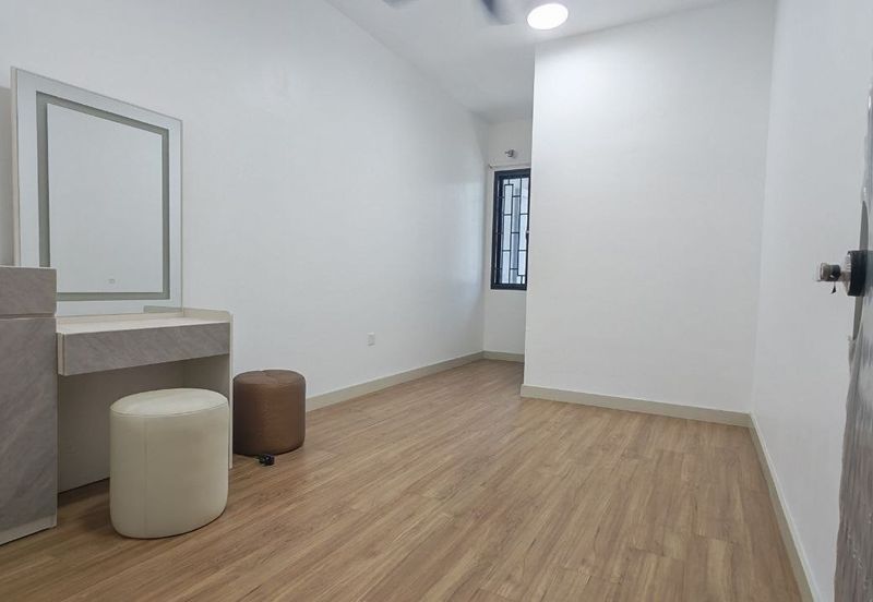 Elmina Green Three @ City of Elmina