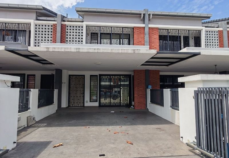 Elmina Green Three @ City of Elmina