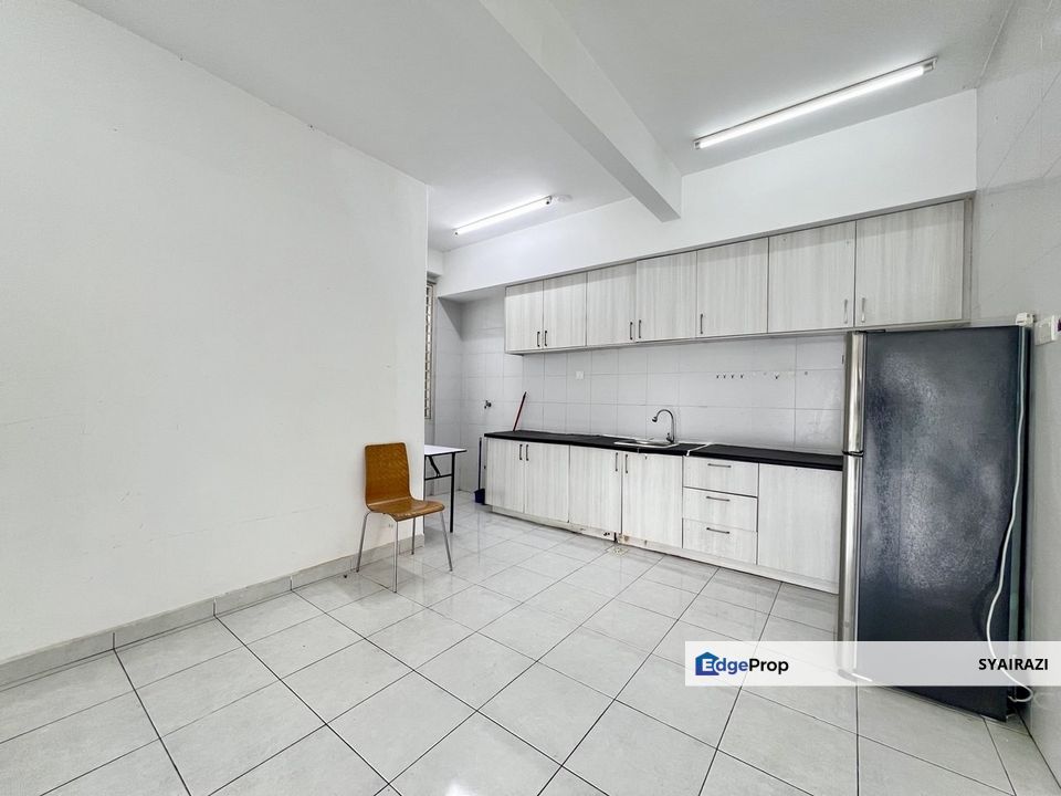 CORNER UNIT Pangsapuri Saujana Permai 2, Mutiara Heights, Kajang, Selangor, Kajang