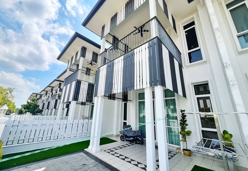 Mellowood @ Eco Majestic