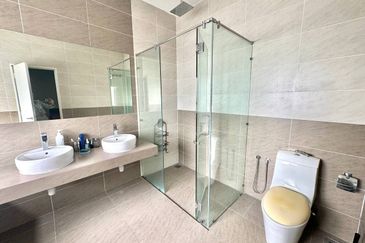 Clover Garden Residences