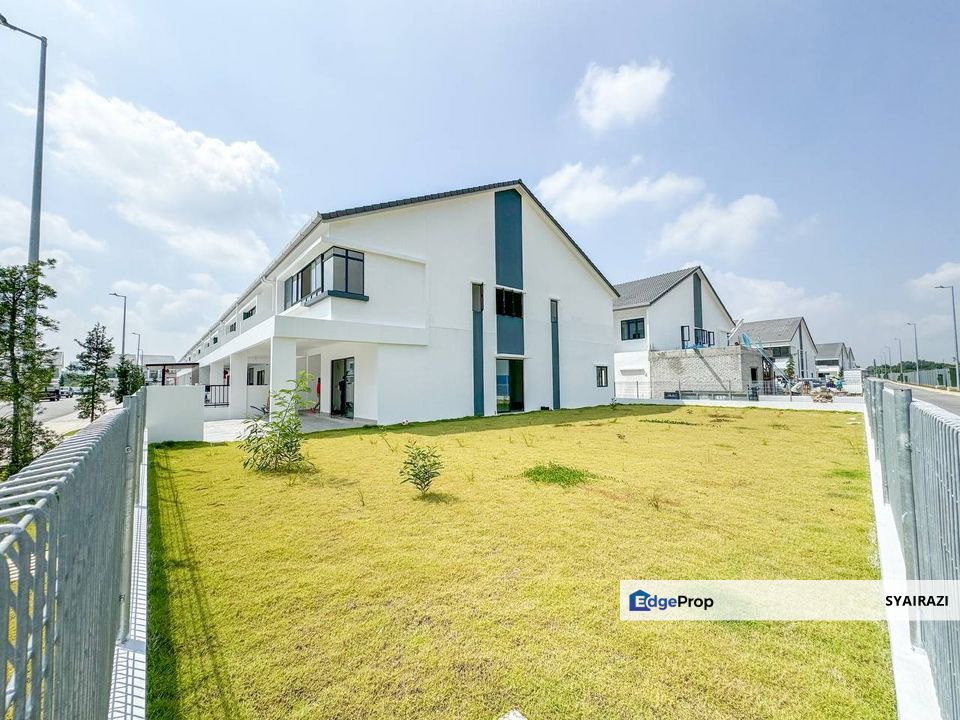 END LOT 2 Storey Superlink House Sejati Lakeside, Cyberjaya, Selangor, Cyberjaya