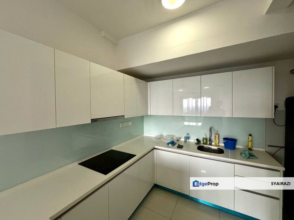 FREEHOLD Vista Mahogani Condominium, Saujana Impian, Kajang, Selangor, Kajang