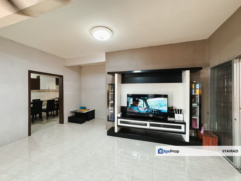 FREEHOLD Double Storey Semi-D Bandar Bukit Mahkota, Bangi, Selangor, Bangi