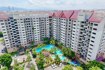 Kristal Villa Condominium