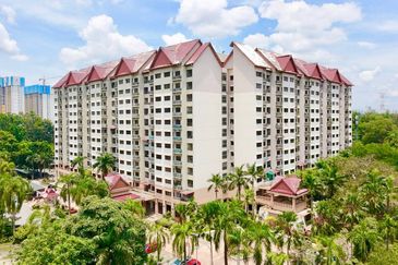 Kristal Villa Condominium