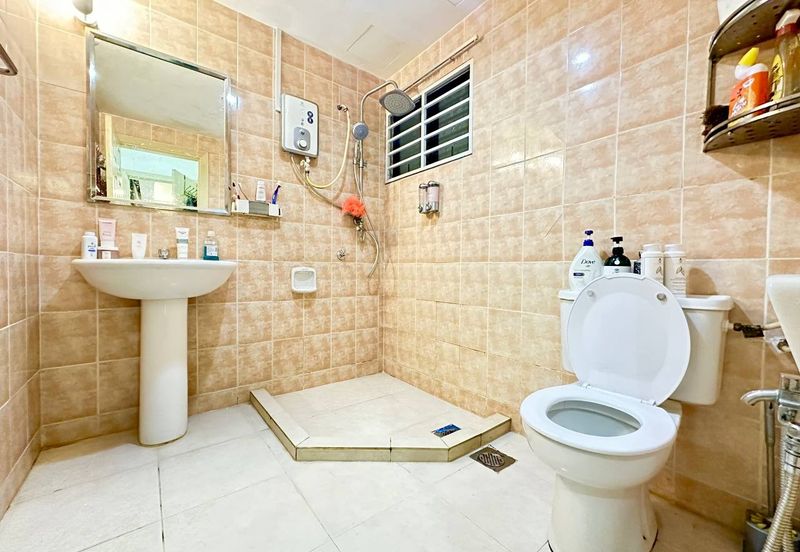 Kristal Villa Condominium