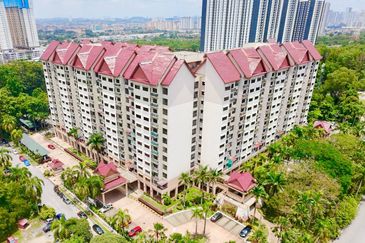 Kristal Villa Condominium