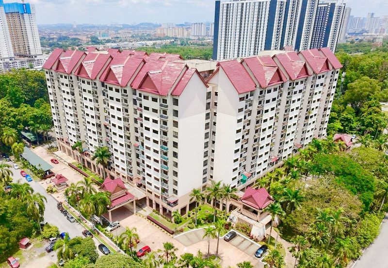 Kristal Villa Condominium